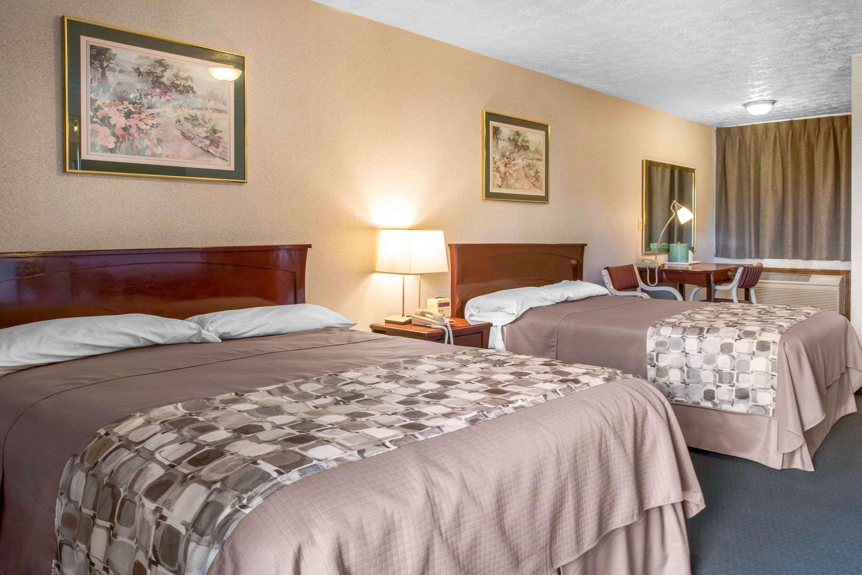Rodeway Inn & Suites Branford - Guilford Bagian luar foto