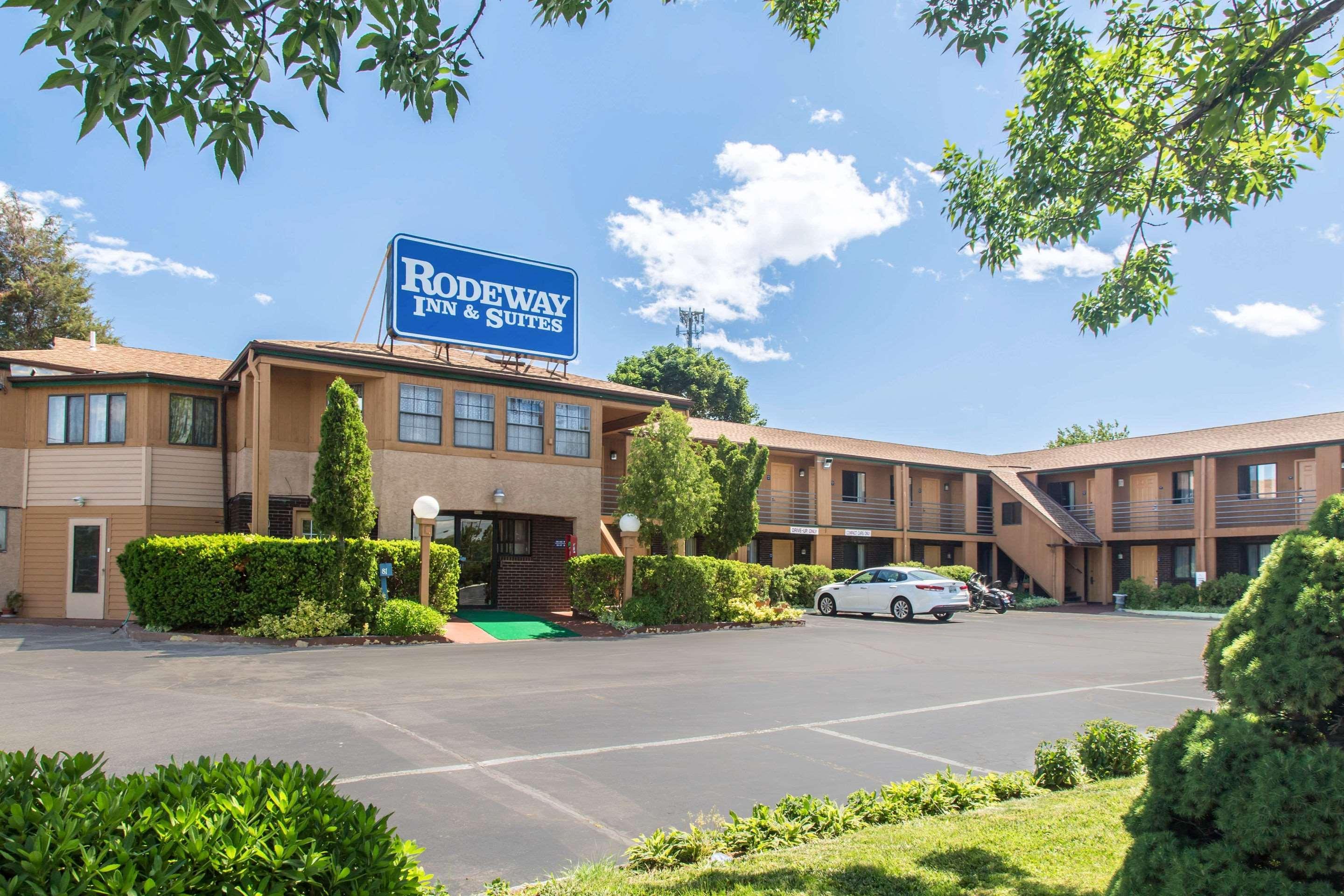 Rodeway Inn & Suites Branford - Guilford Bagian luar foto
