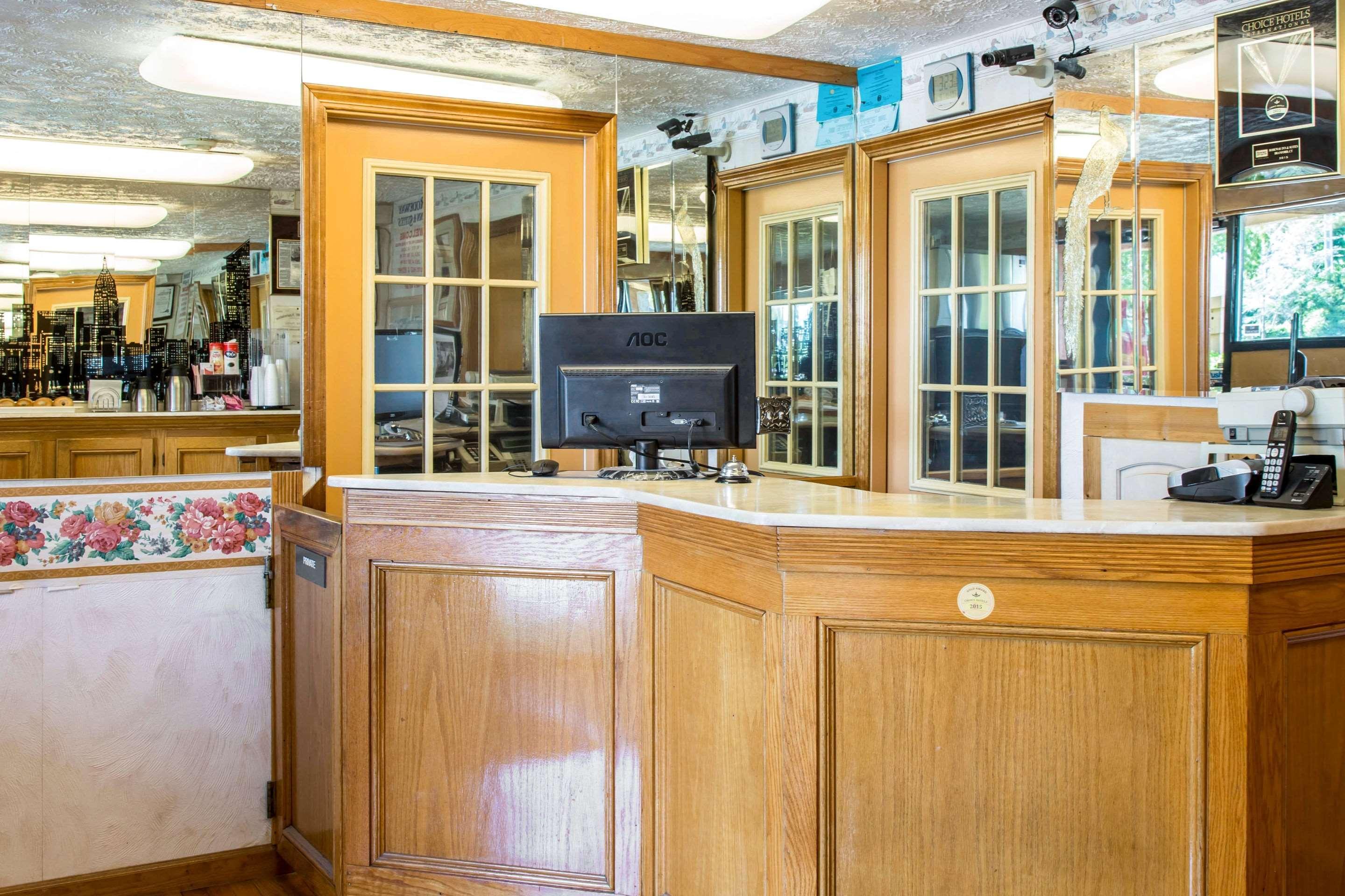 Rodeway Inn & Suites Branford - Guilford Bagian luar foto