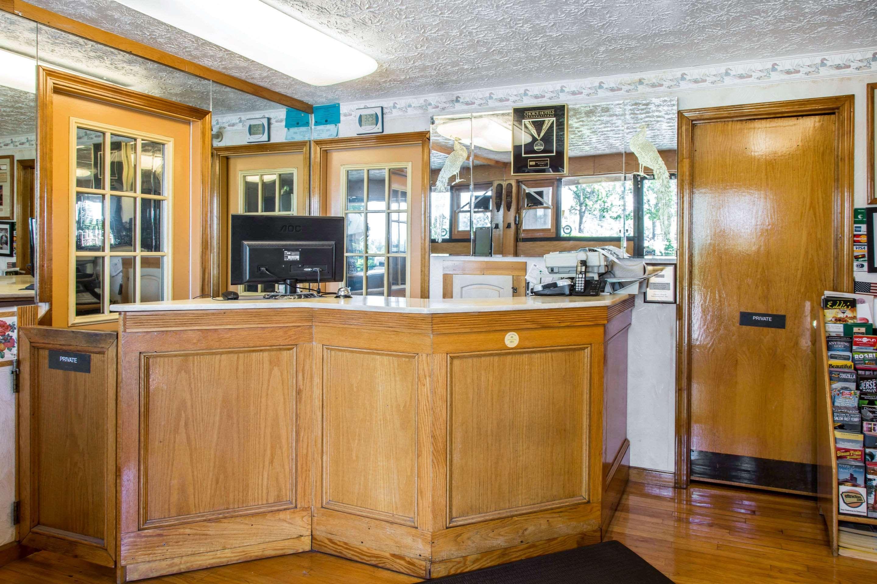 Rodeway Inn & Suites Branford - Guilford Bagian luar foto